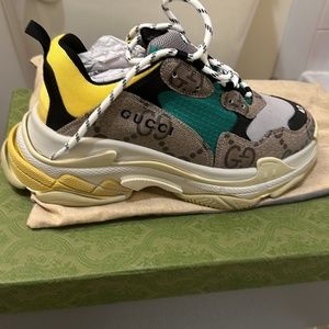 Gucci sneakers